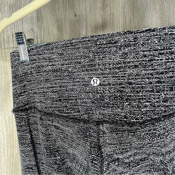 Lululemon 4 Wunder Under 1/2 Tight - Picture 5 of 6